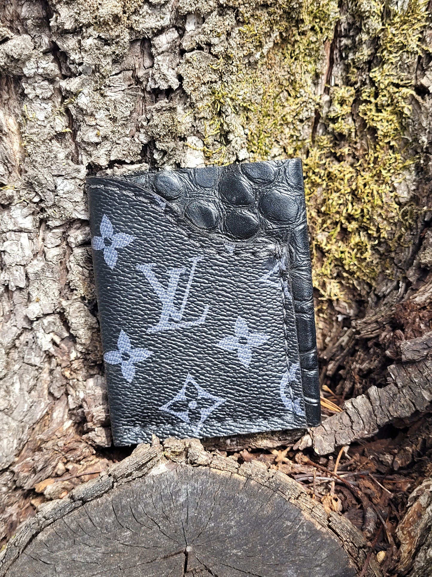 Upcycled OG Black & Grey Minimalist Wallet w/Crocodile