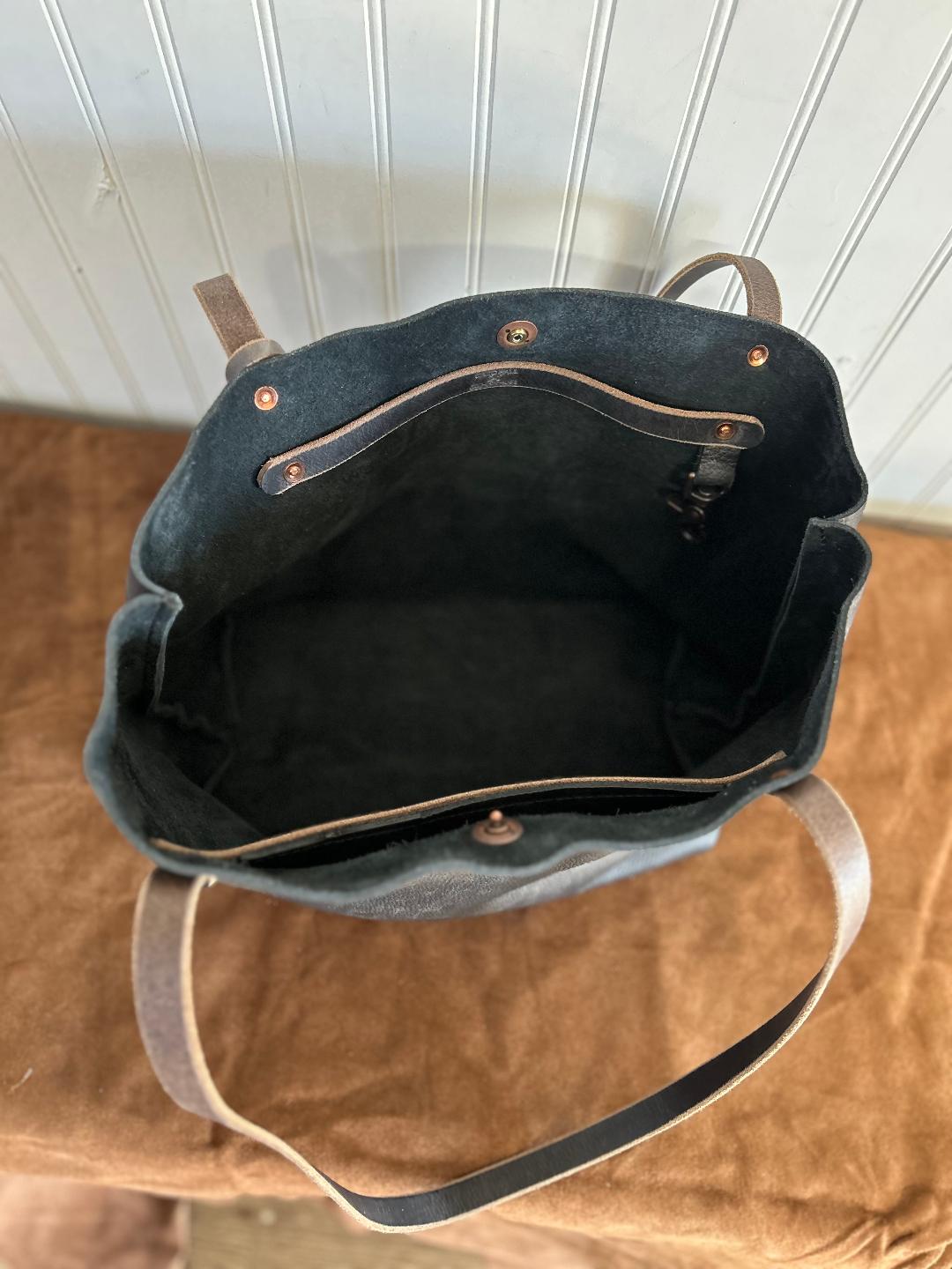 Oversize Tote Distressed Nashville Black