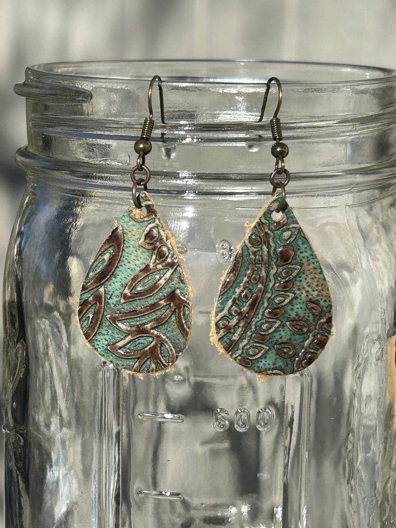 Small Antique Paisley